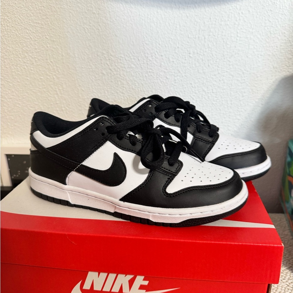Nike Kids Black and White Sneakers
